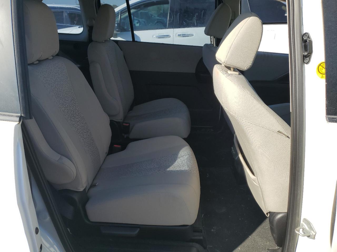 2012 Mazda 5 - Image 11