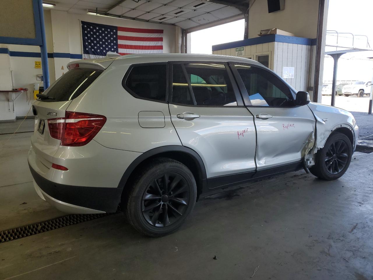 VIN 5UXWX9C55E0D24104 2014 BMW X3 no.3