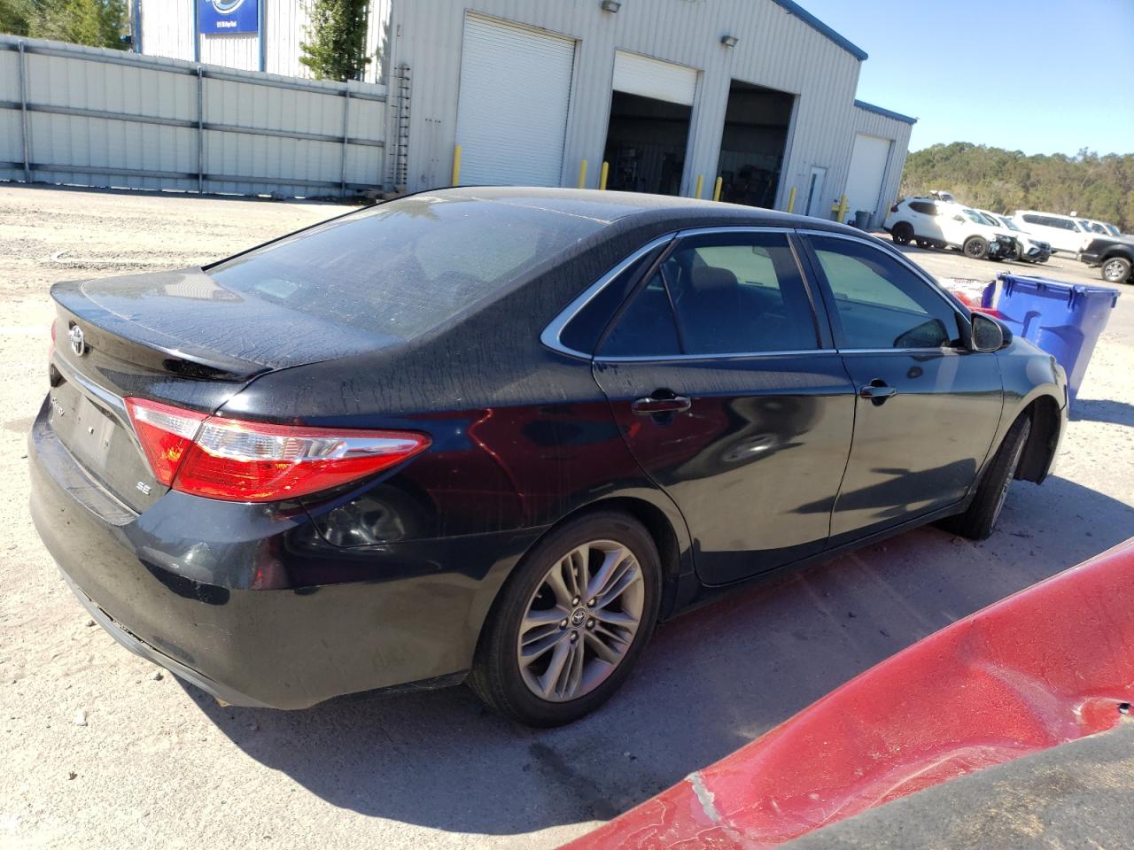 VIN 4T1BF1FK5GU147435 2016 TOYOTA CAMRY no.3