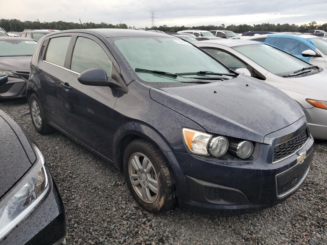 2016 Chevrolet Sonic - Image 4