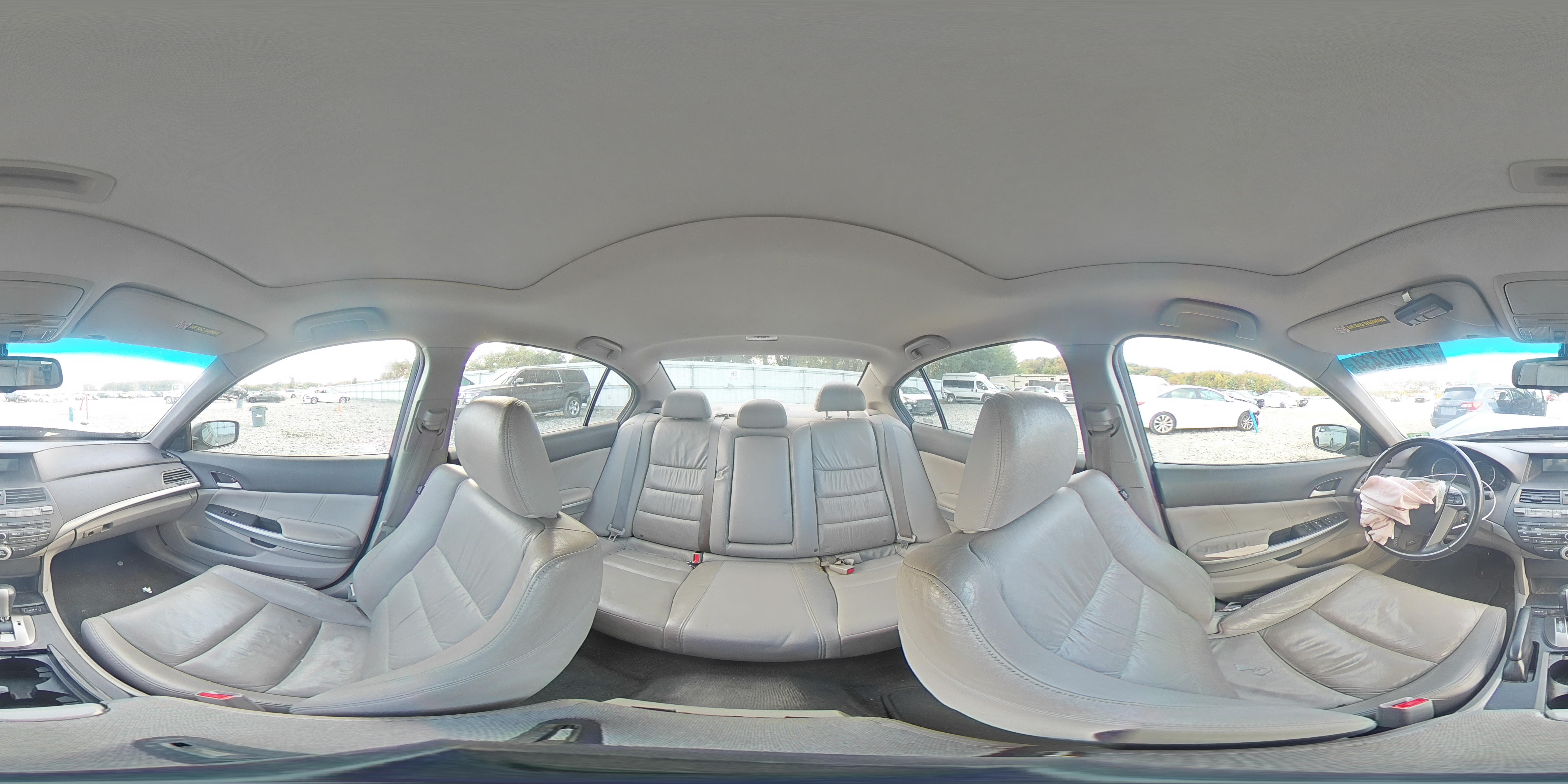 2010 Honda Accord - Image 12