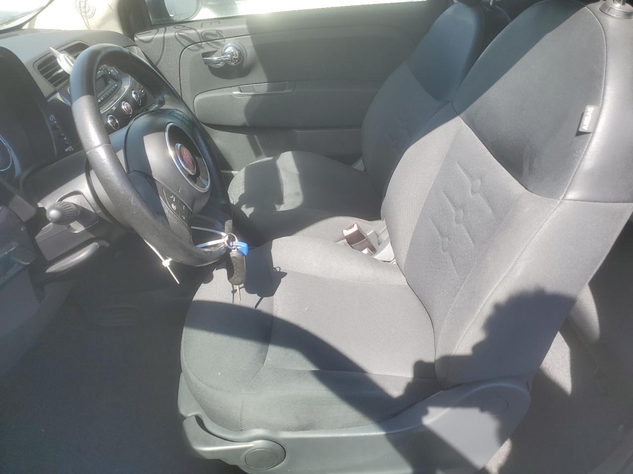 2015 Fiat 500 - Image 7
