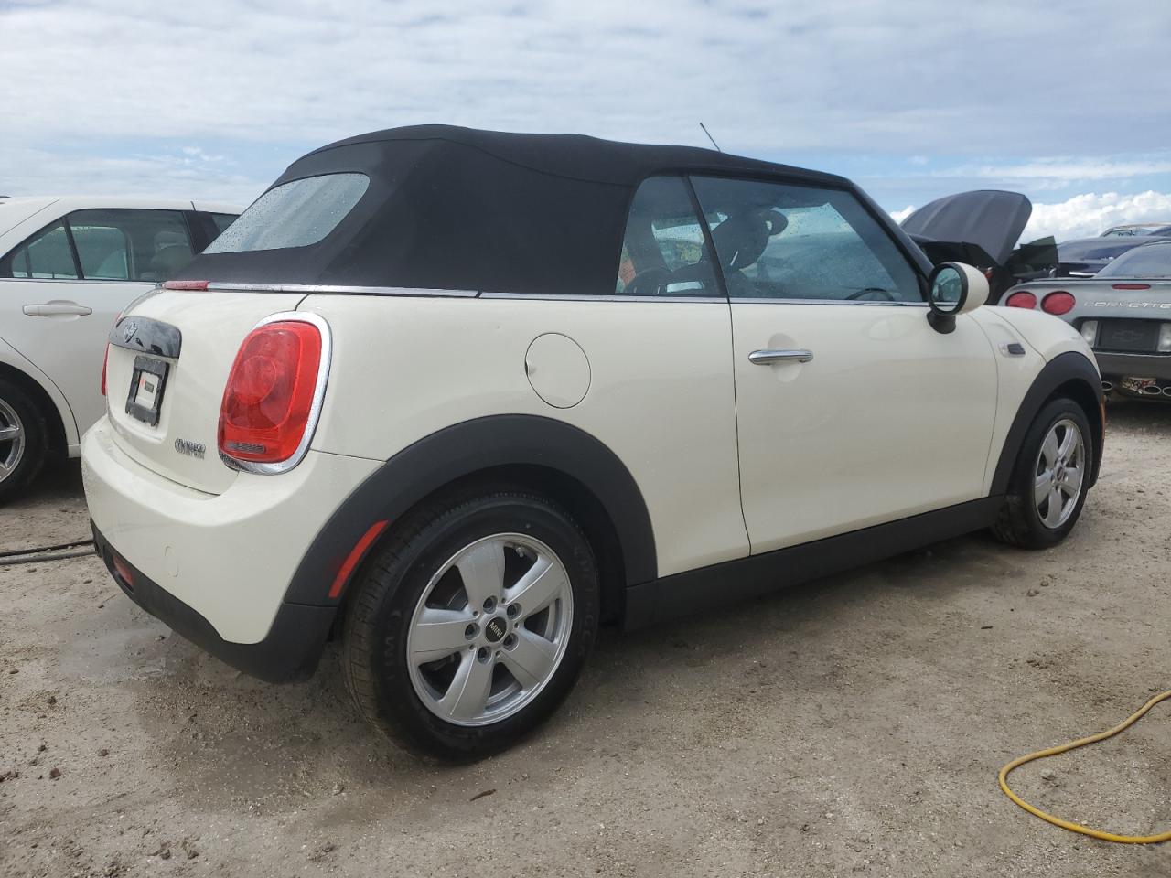 2017 MINI Cooper - Image 3