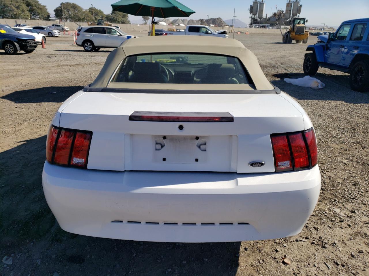 2002 Ford Mustang VIN: 1FAFP444X2F138936 Lot: 78777024