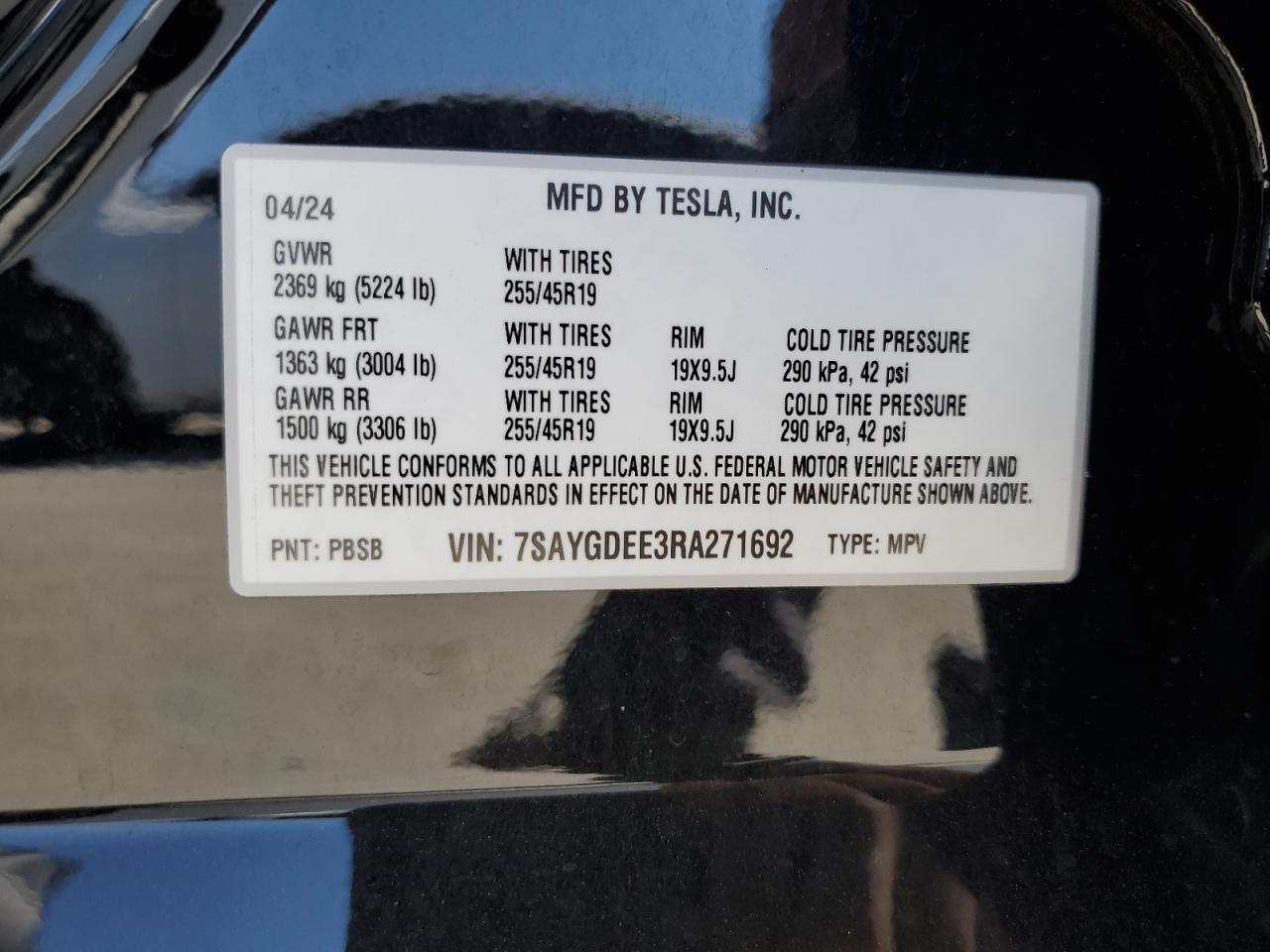 2024 Tesla Model Y VIN: 7SAYGDEE3RA271692 Lot: 74392374