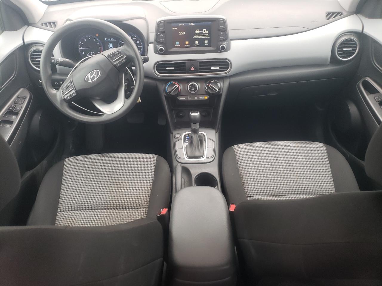 KM8K12AA0MU663636 2021 Hyundai Kona Se