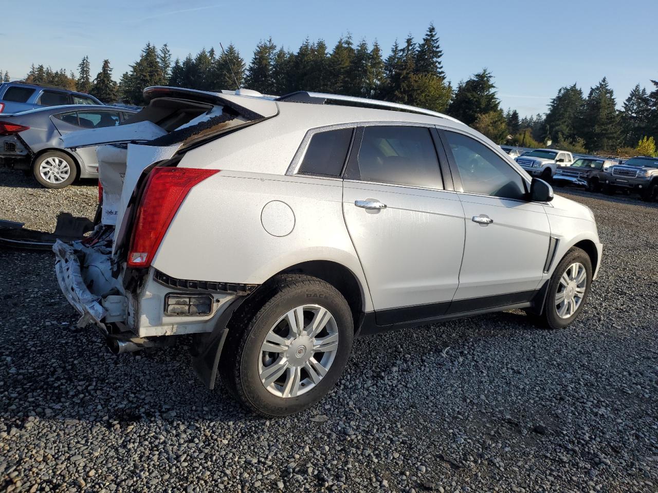 VIN 3GYFNBE31FS603853 2015 CADILLAC SRX no.3