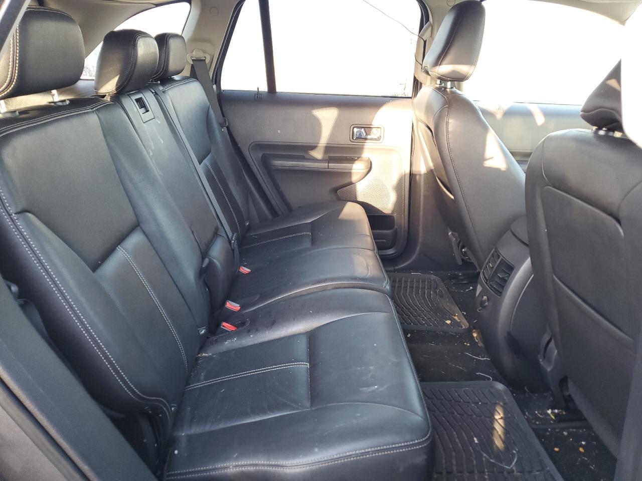 2010 Ford Edge - Image 11