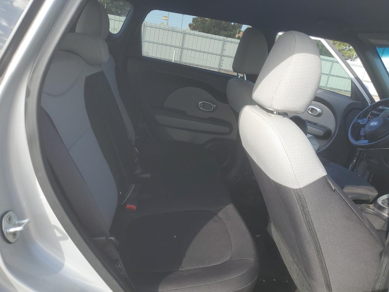 2015 Kia Soul - Image 10
