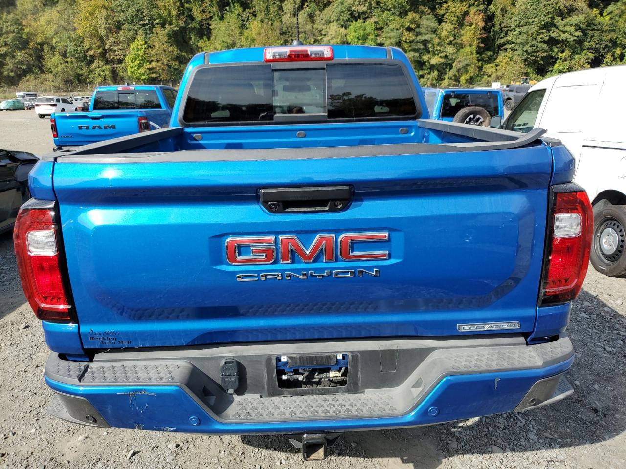 1GTP6BEK7R1124406 2024 GMC Canyon Elevation