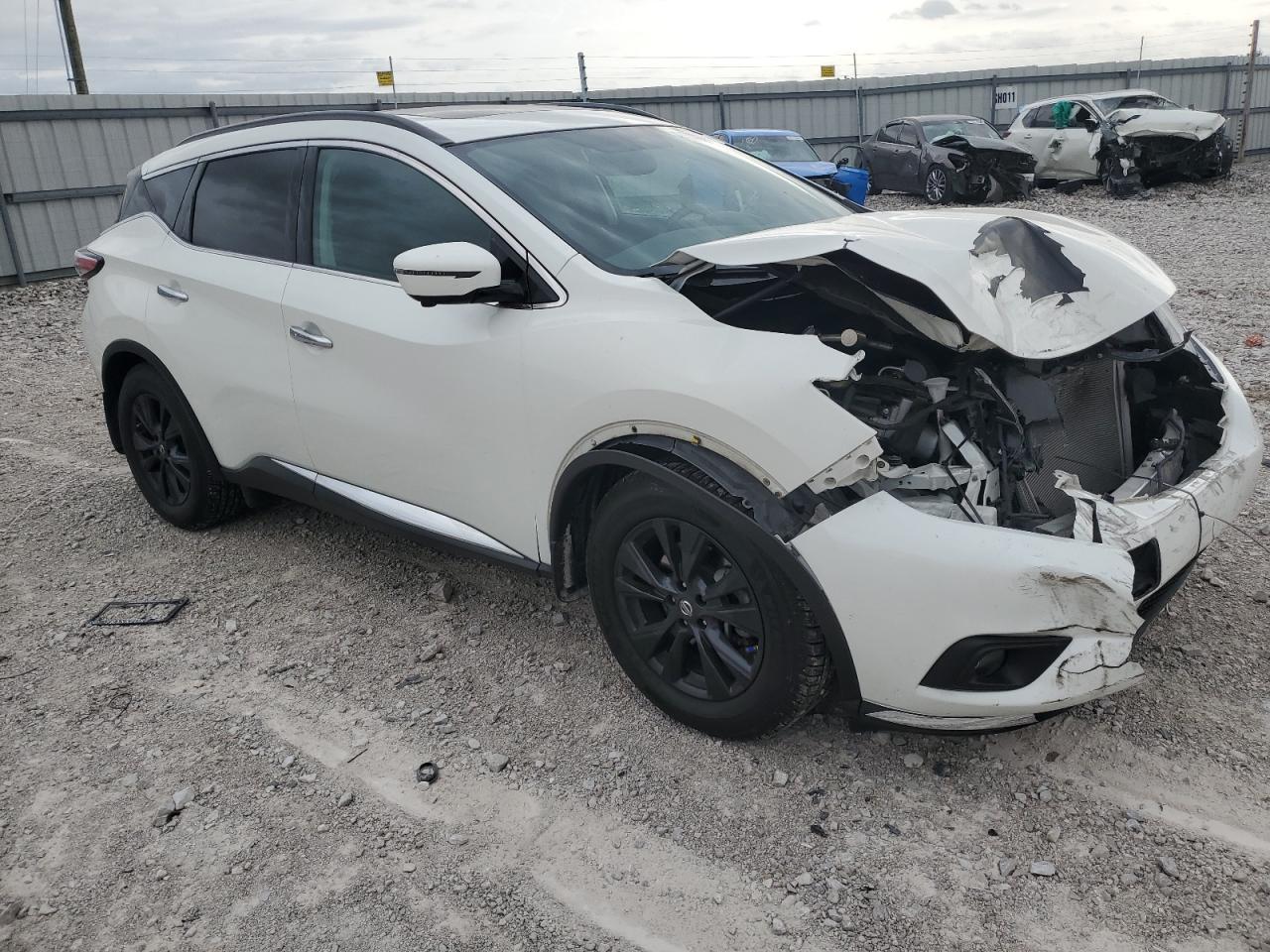 2017 Nissan Murano - Image 4