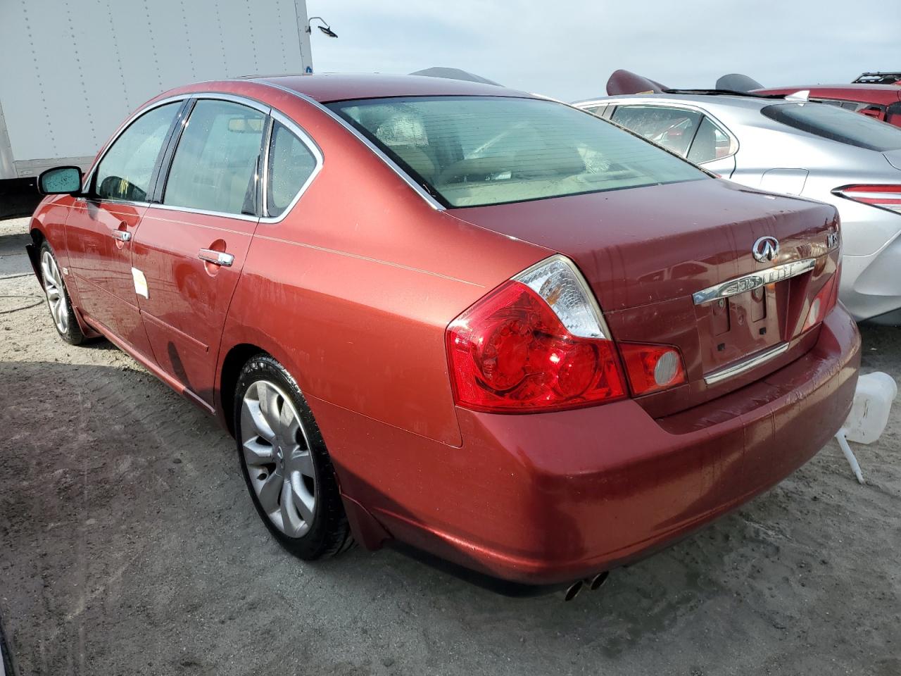 2007 Infiniti M - Image 2
