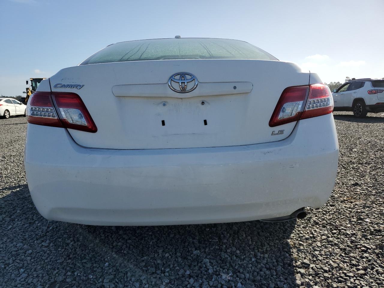 2011 Toyota Camry Base VIN: 4T1BF3EK3BU770428 Lot: 76041224