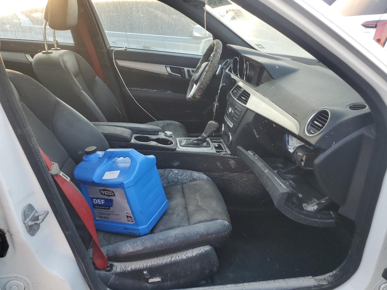 2013 Mercedes-Benz C 300 4Matic VIN: WDDGF8AB8DR283184 Lot: 74024664