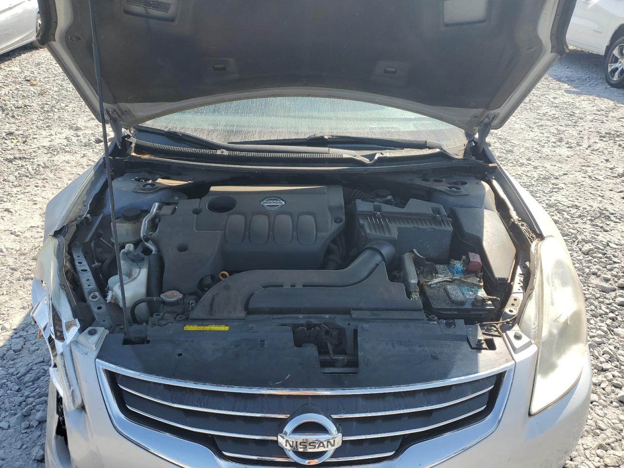 2010 Nissan Altima - Image 13