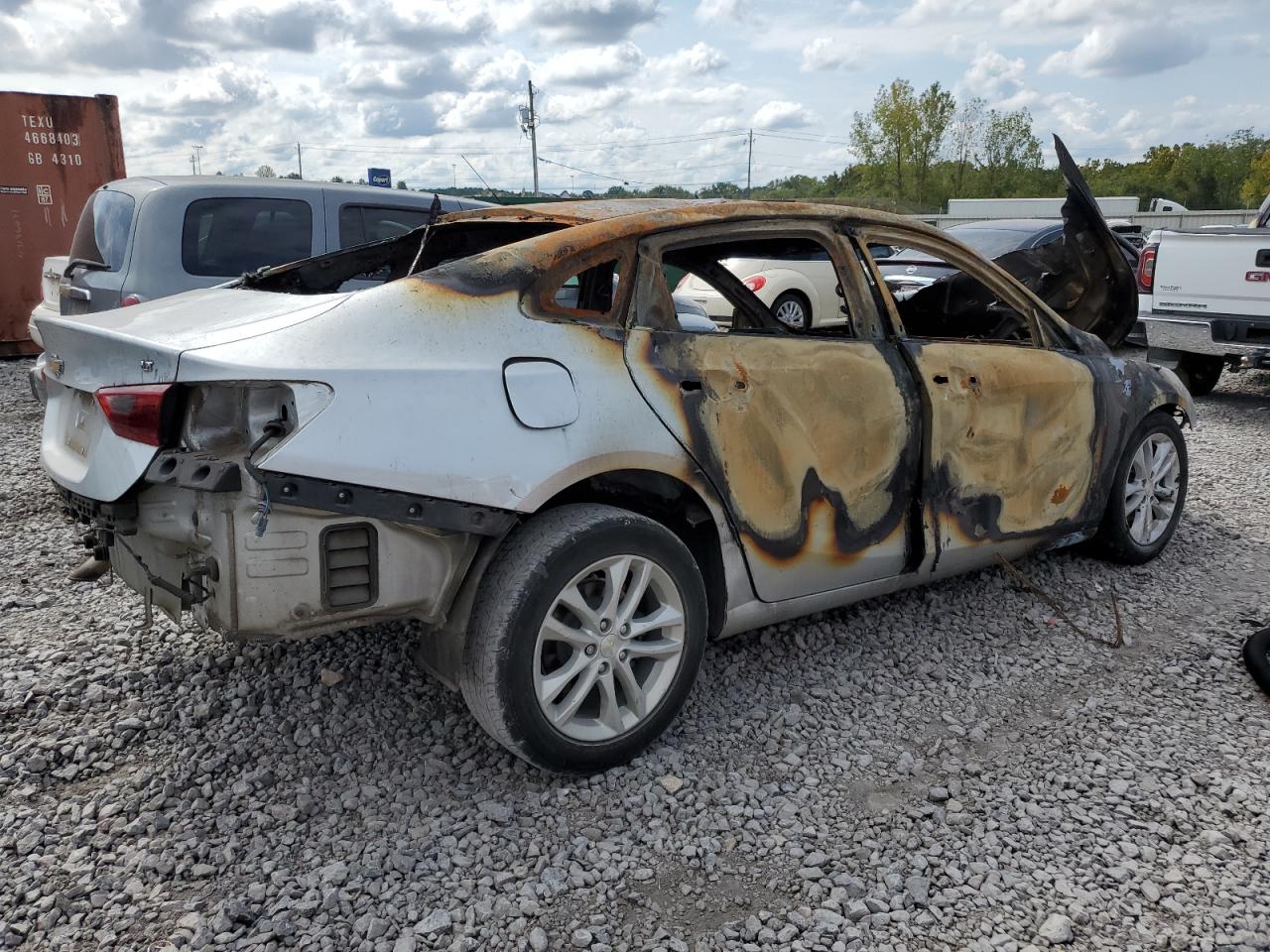 2017 Chevrolet Malibu - Image 3