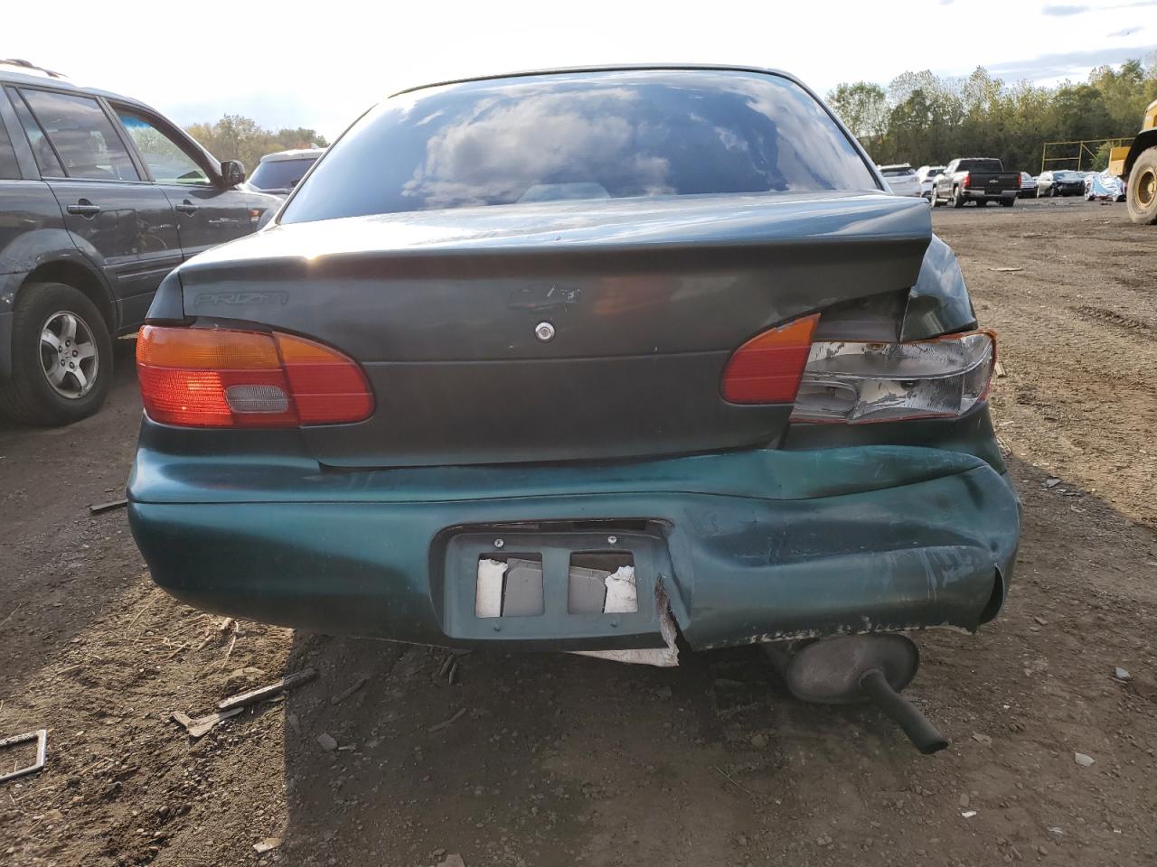 2000 Chevrolet Geo Prizm Base VIN: 1Y1SK5288YZ400555 Lot: 74744874