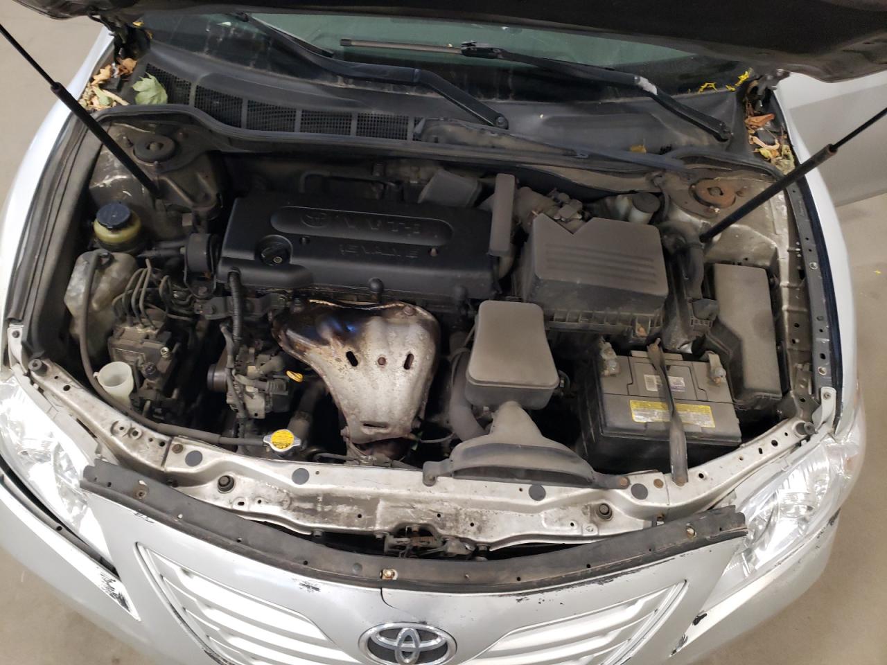2009 Toyota Camry - Image 11
