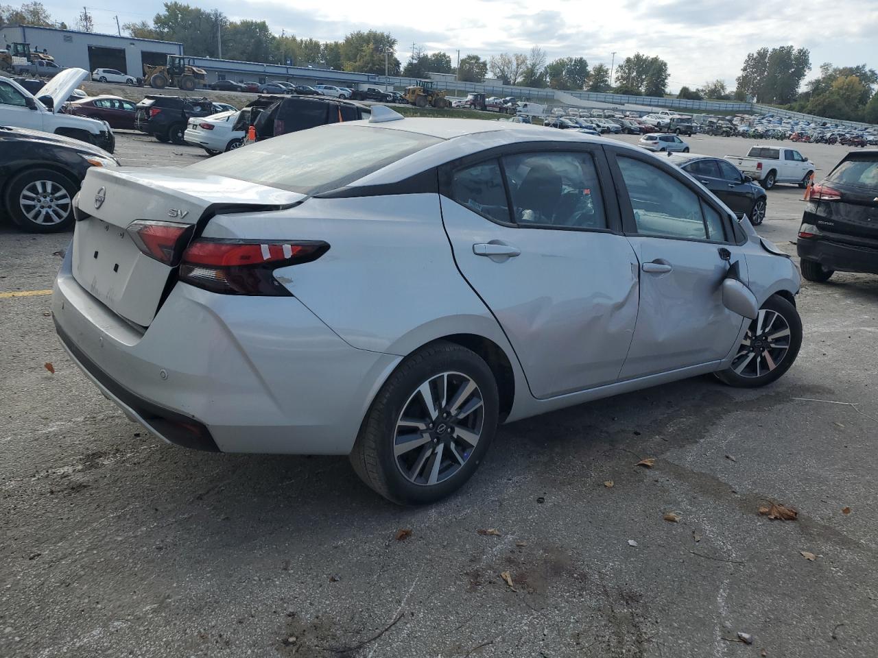 VIN 3N1CN8EV9PL851831 2023 NISSAN VERSA no.3