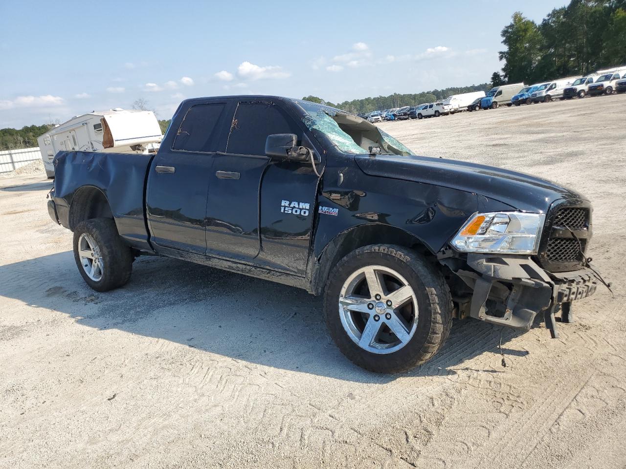 2015 RAM 1500 - Image 4