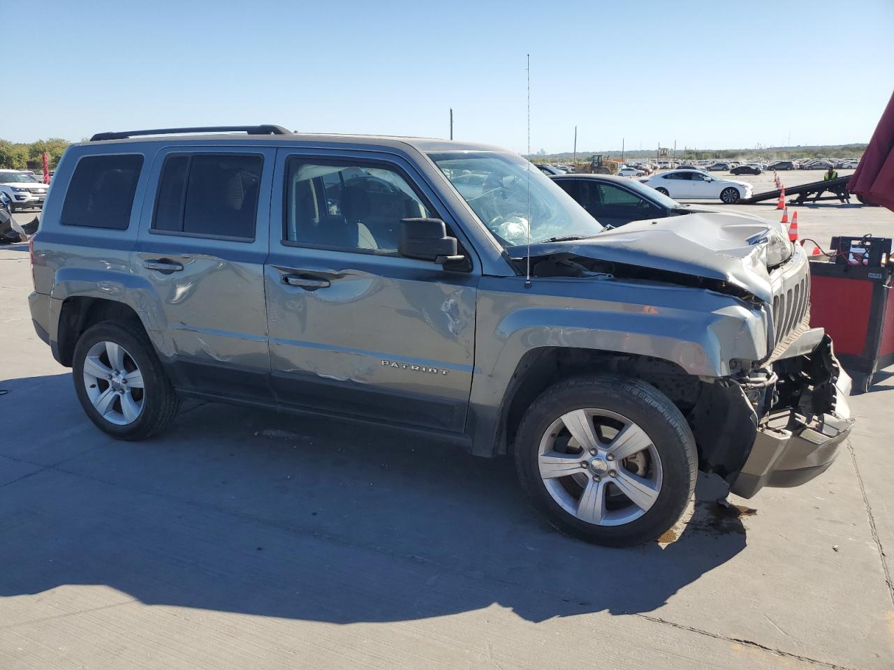 VIN 1C4NJPFA5ED574816 2014 JEEP PATRIOT no.4