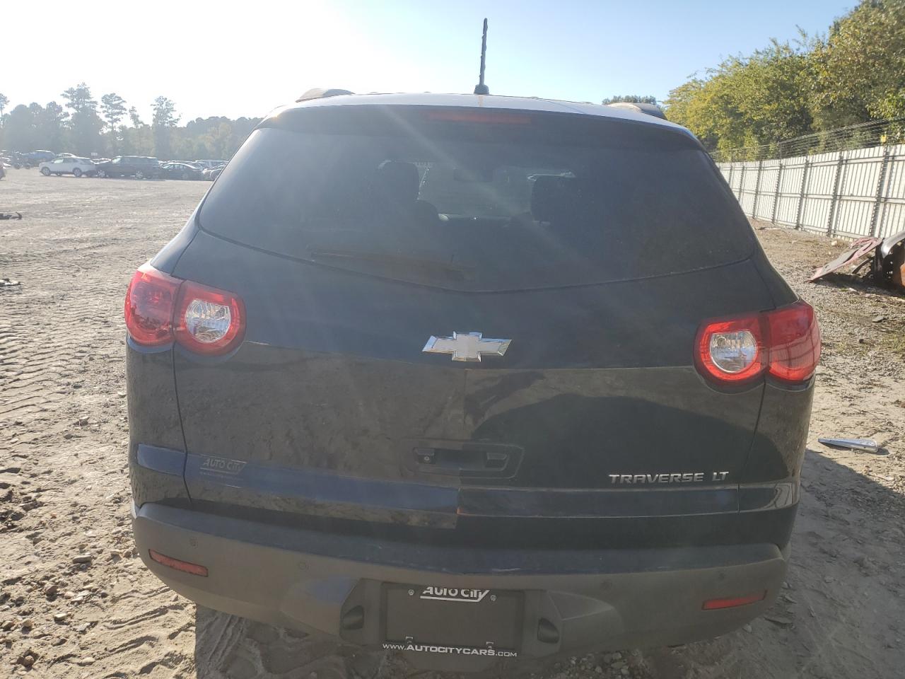 2012 Chevrolet Traverse - Image 6