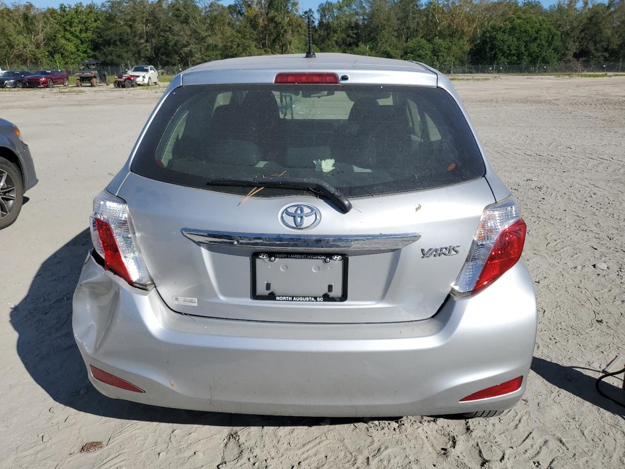 JTDJTUD31ED588546 2014 Toyota Yaris