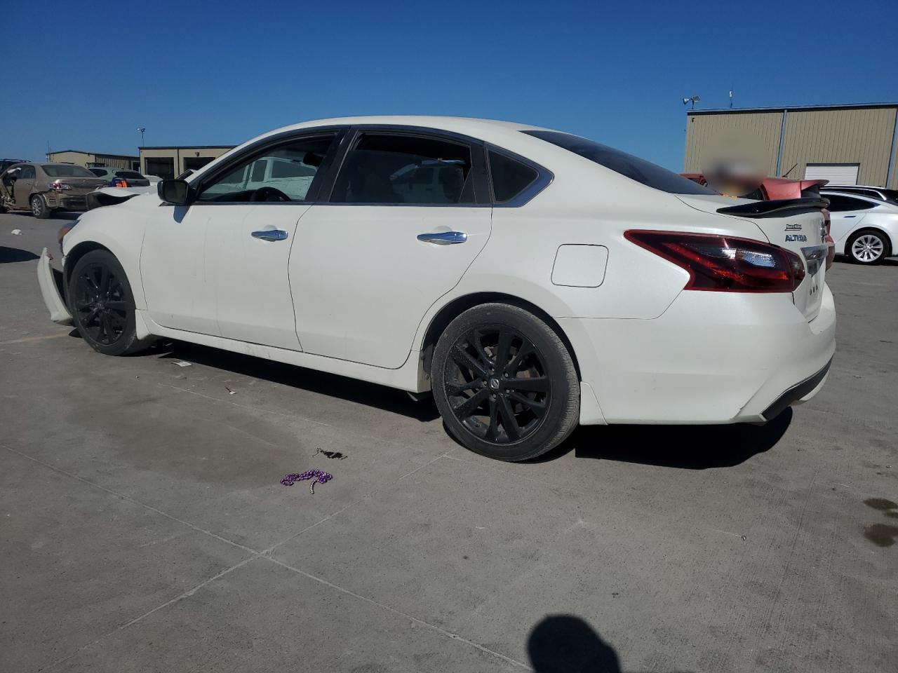2017 Nissan Altima - Image 2