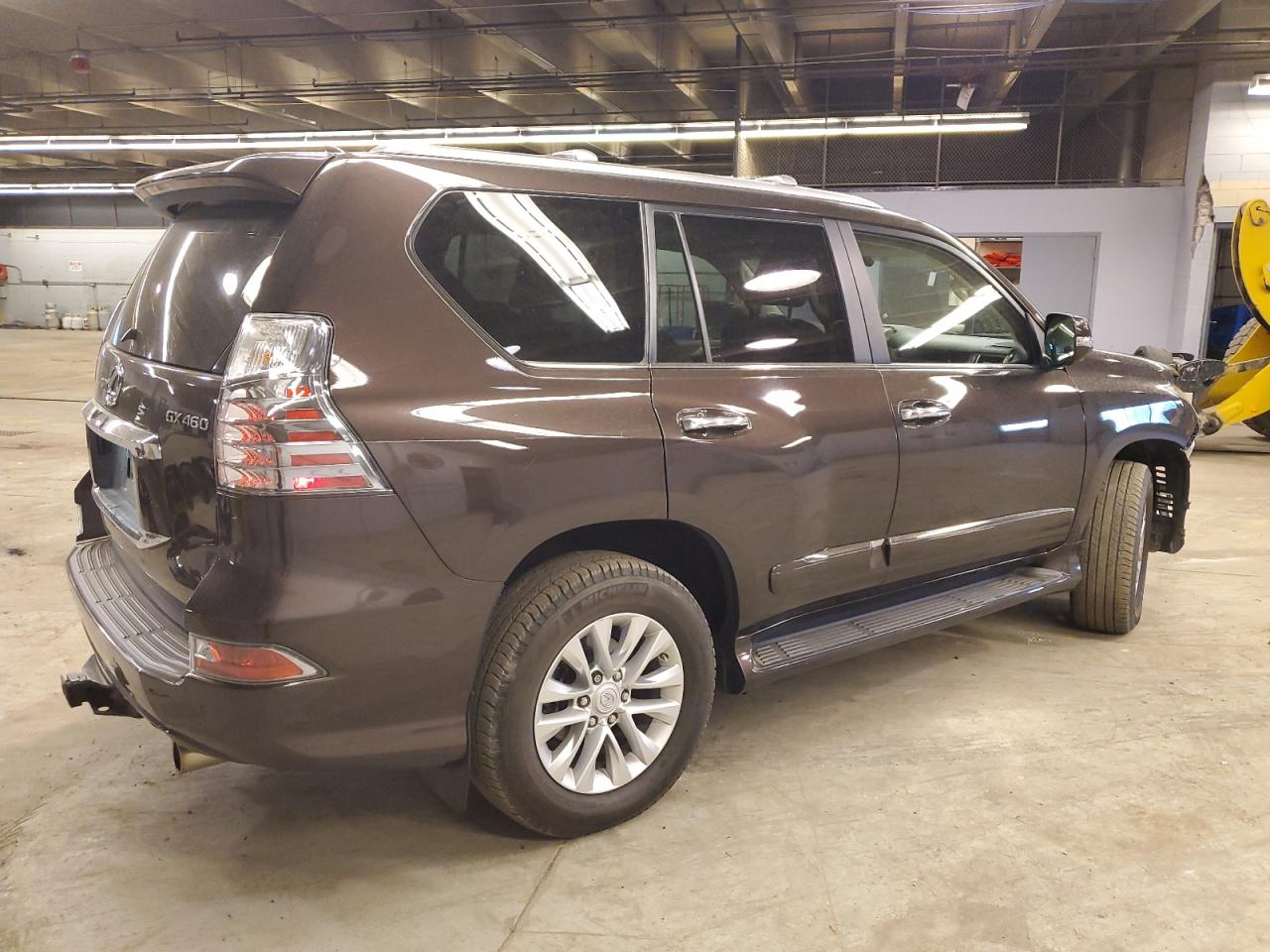 2018 Lexus GX - Image 3