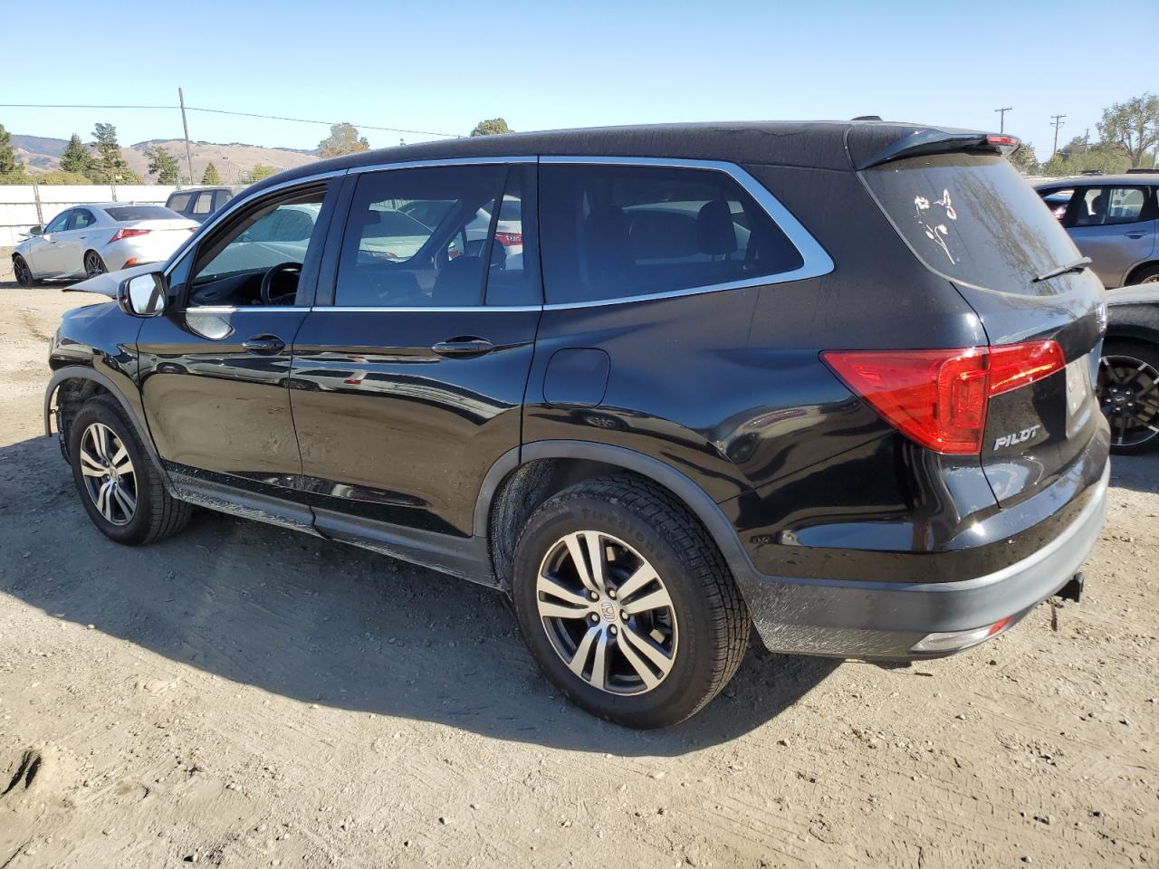 2016 Honda Pilot - Image 2