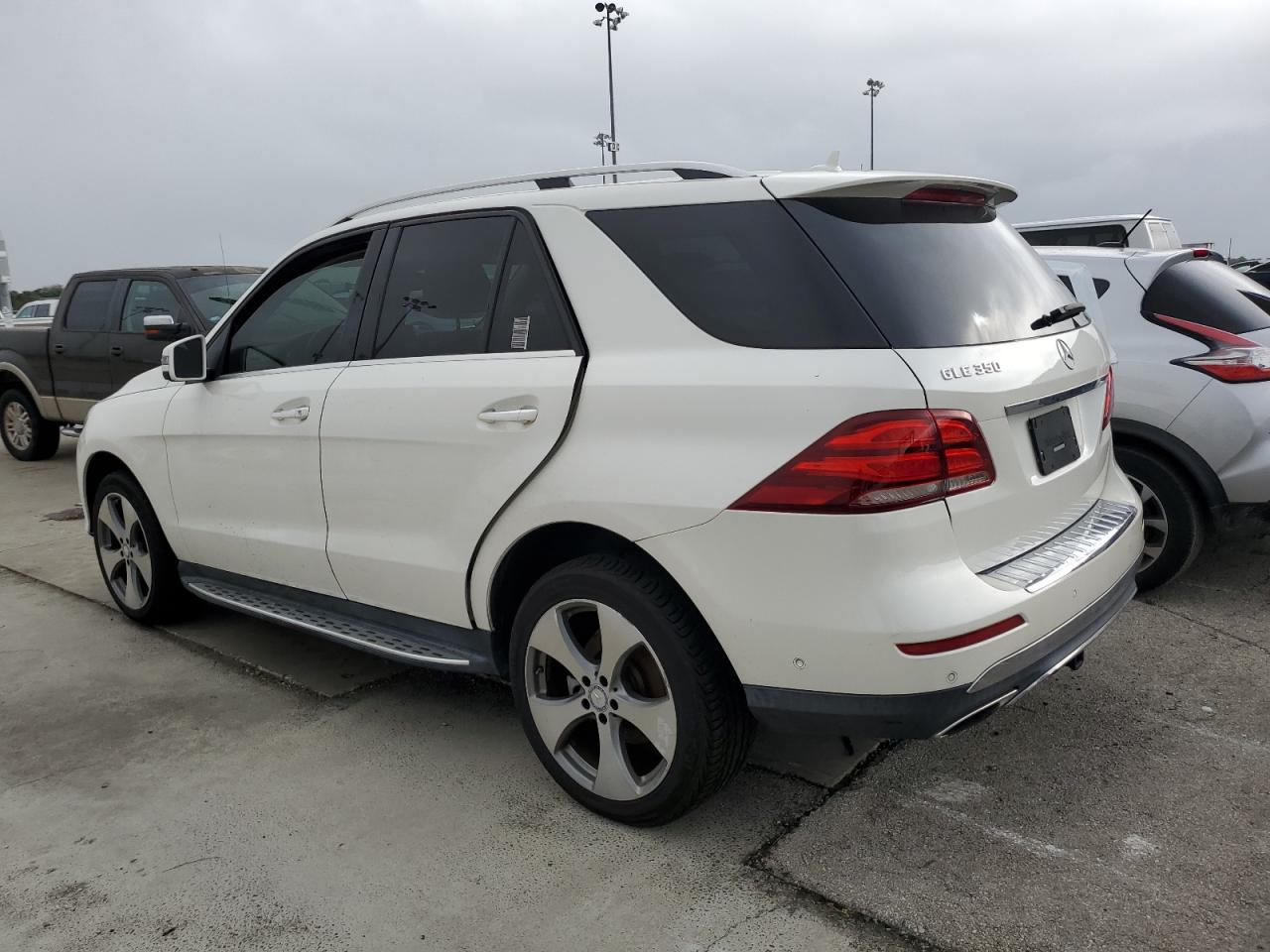 4JGDA5JB1GA802911 2016 MERCEDES-BENZ GLE - Image 2