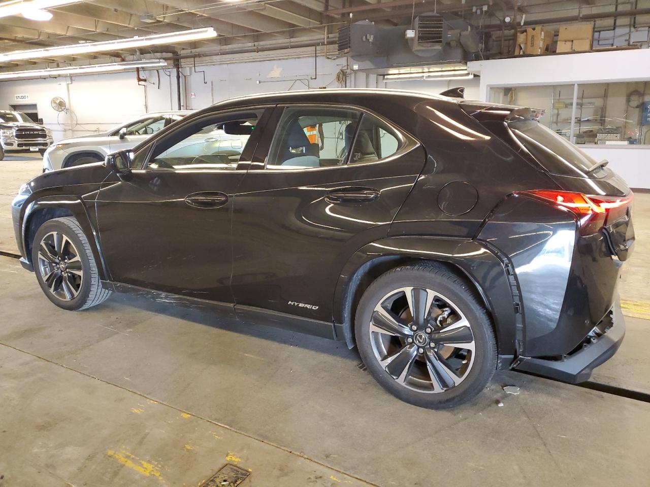 2022 Lexus UX - Image 2