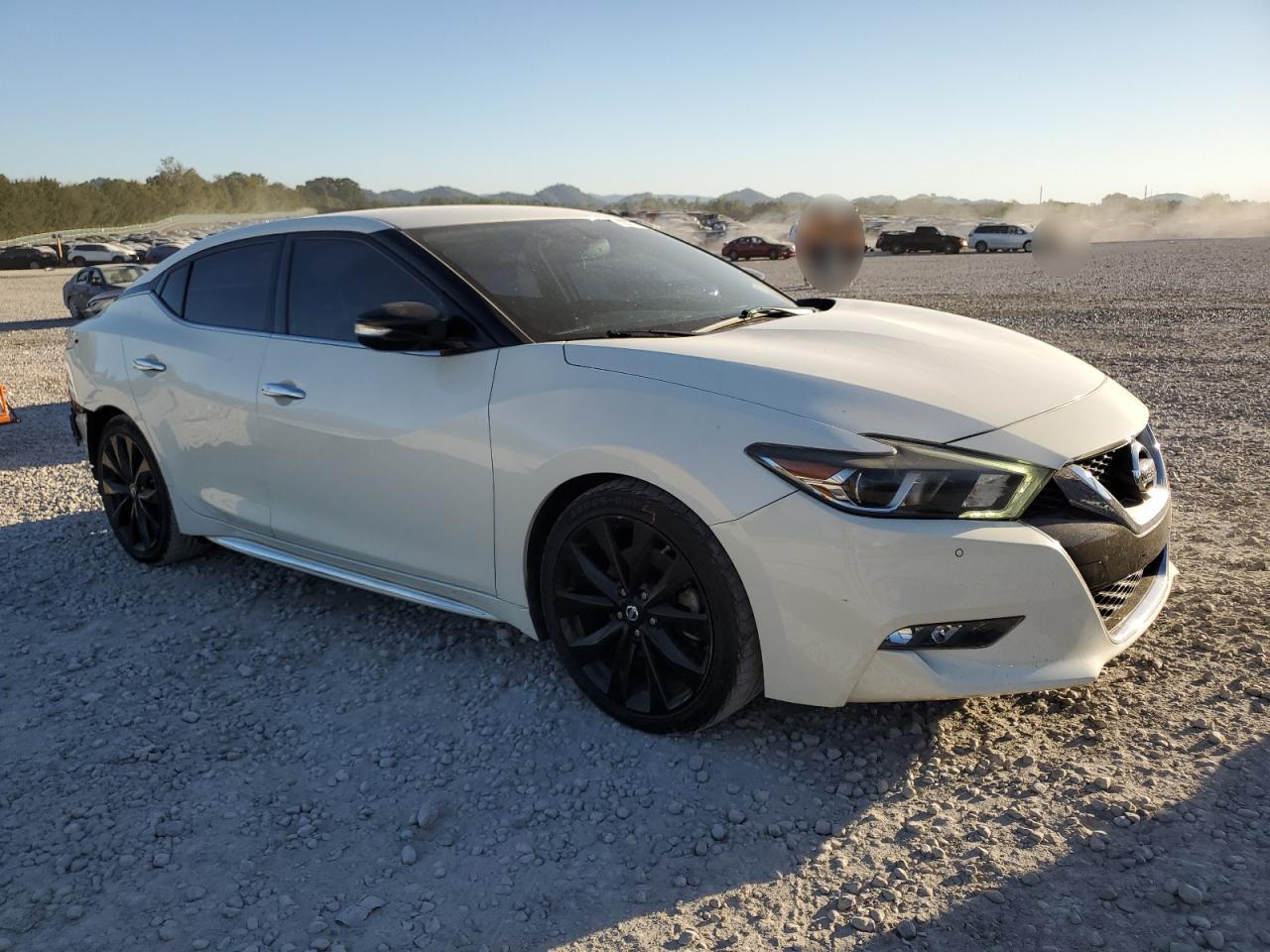 2017 Nissan Maxima - Image 4