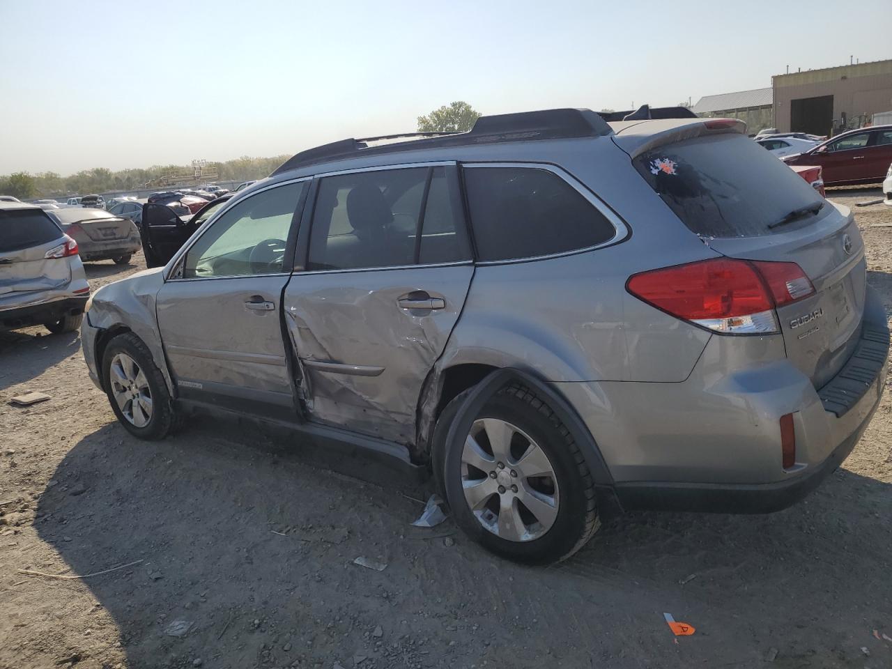 4S4BRCKC9B3411448 2011 Subaru Outback 2.5I Limited