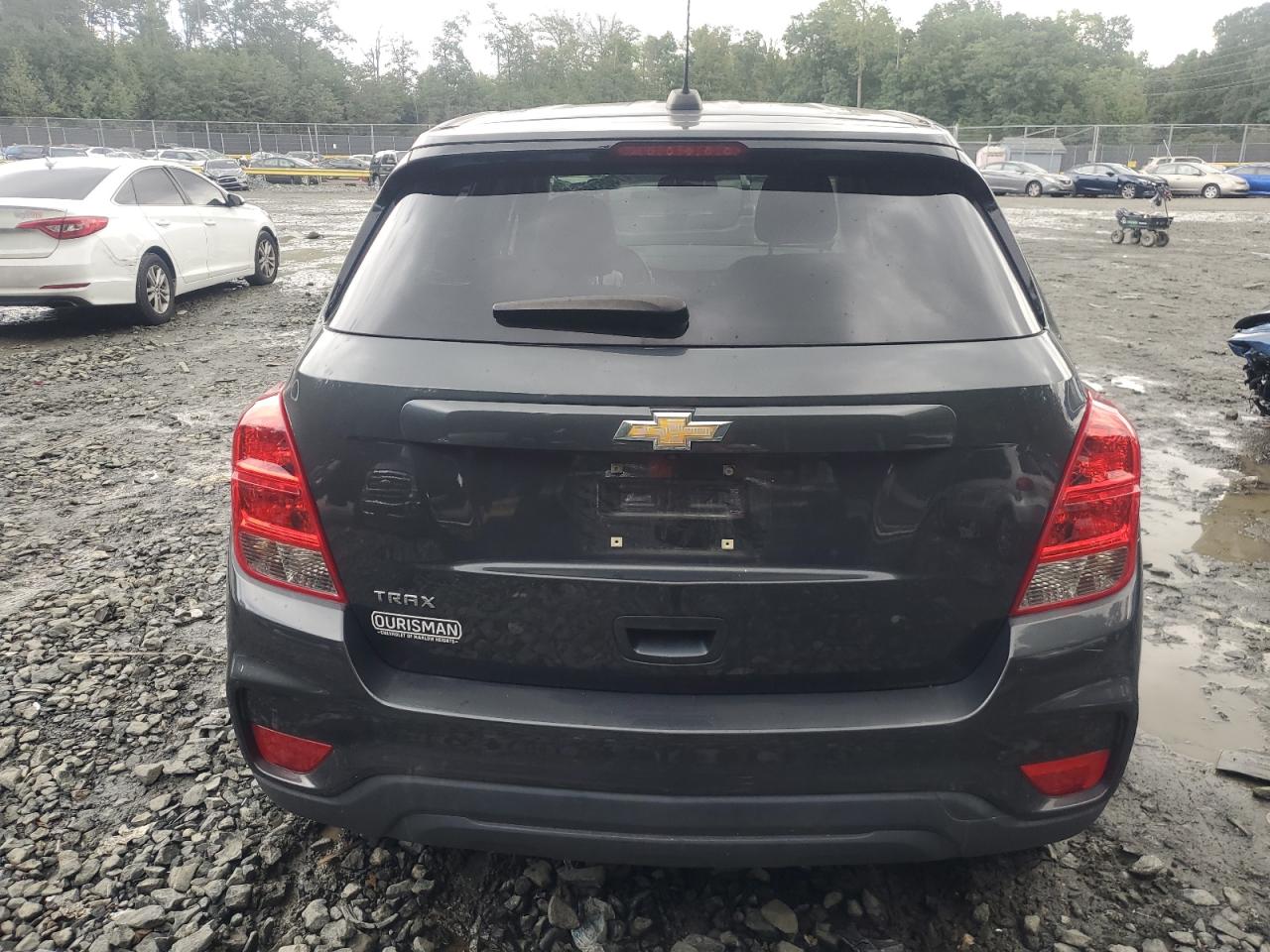 3GNCJKSB8LL244675 2020 Chevrolet Trax Ls