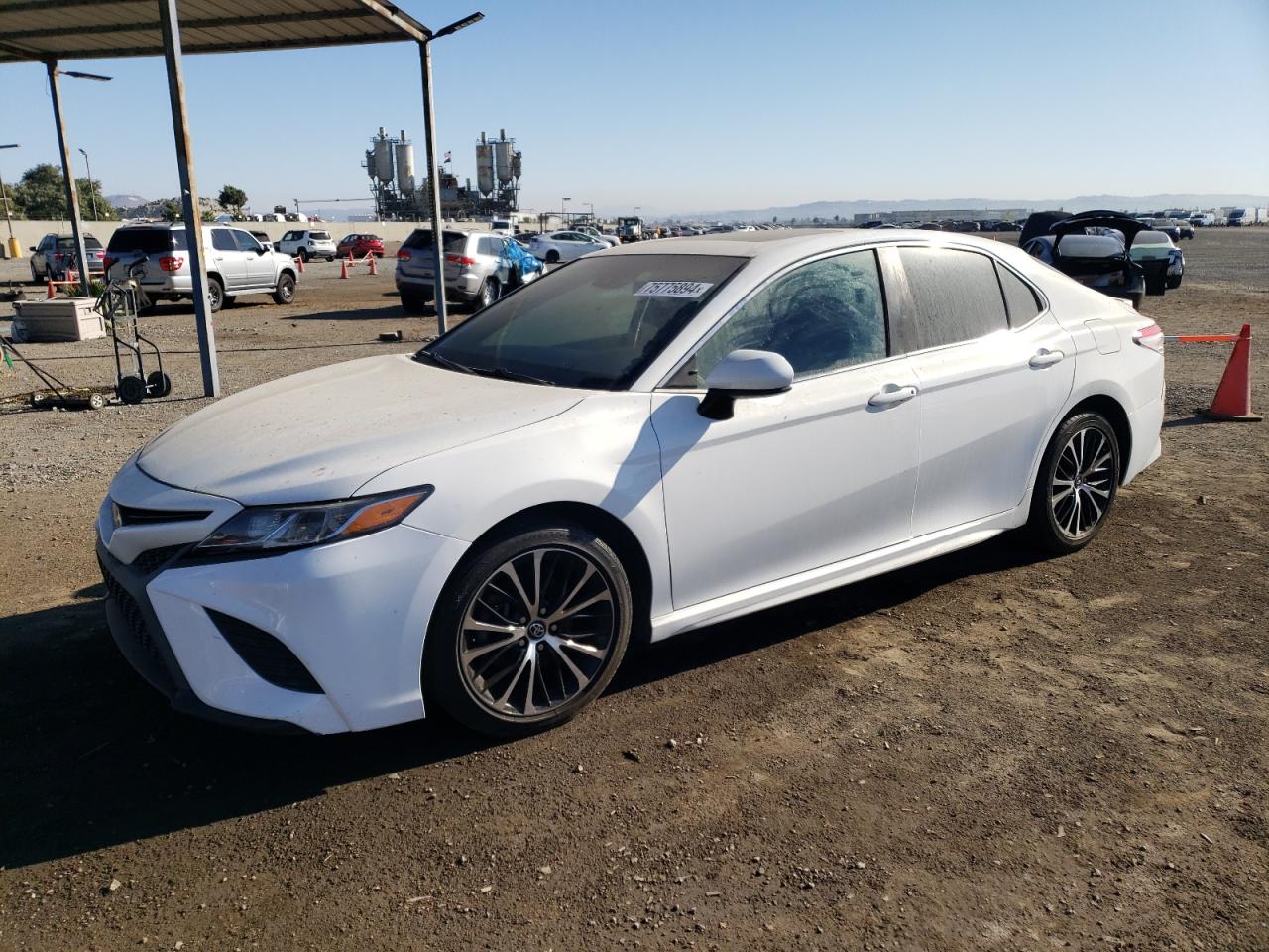 4T1B11HK9JU028175 2018 TOYOTA CAMRY - Image 1