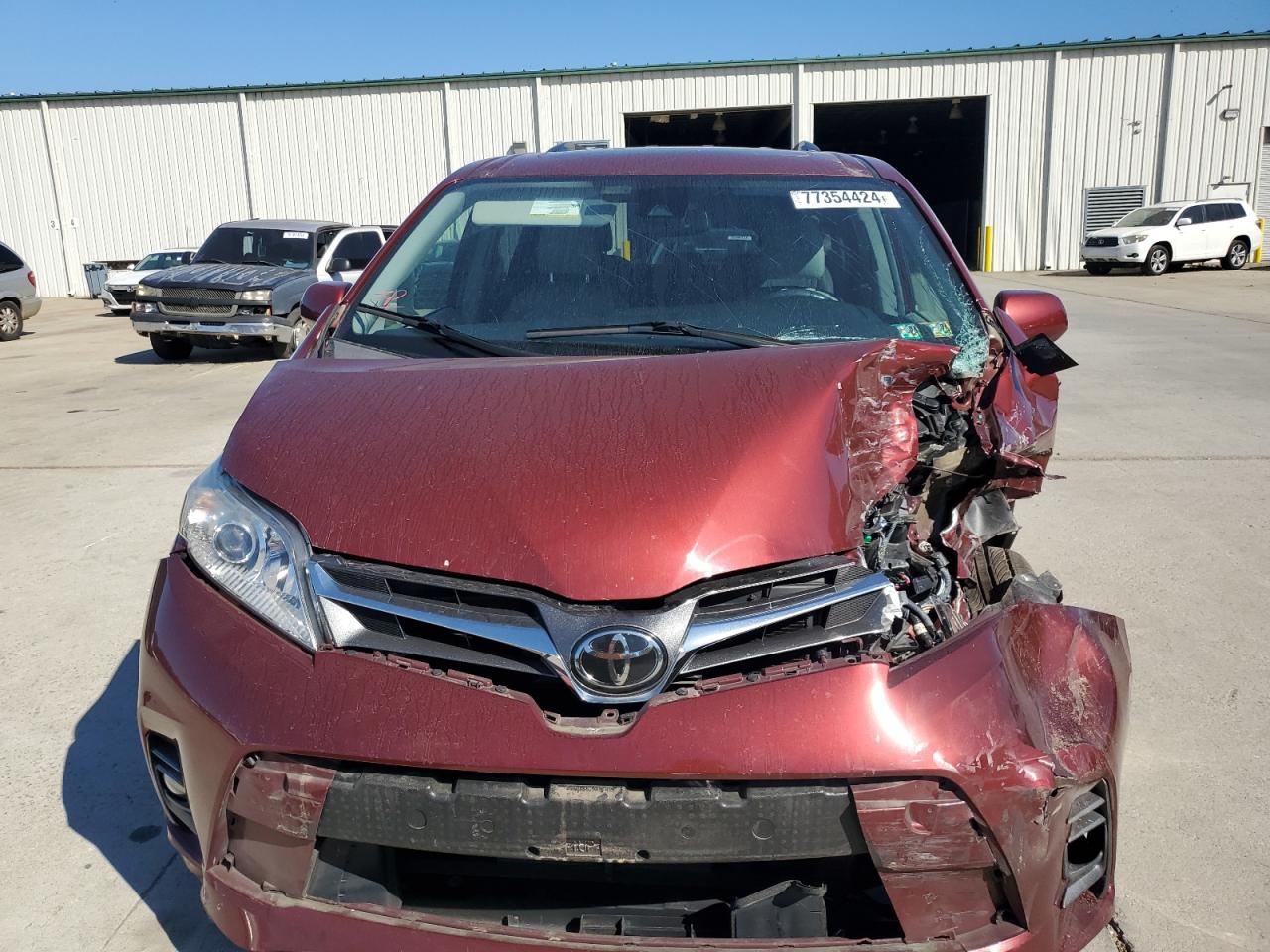 2018 Toyota Sienna - Image 5