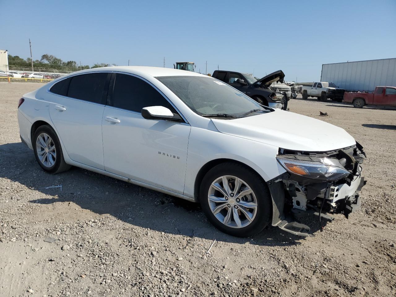 2022 Chevrolet Malibu - Image 4