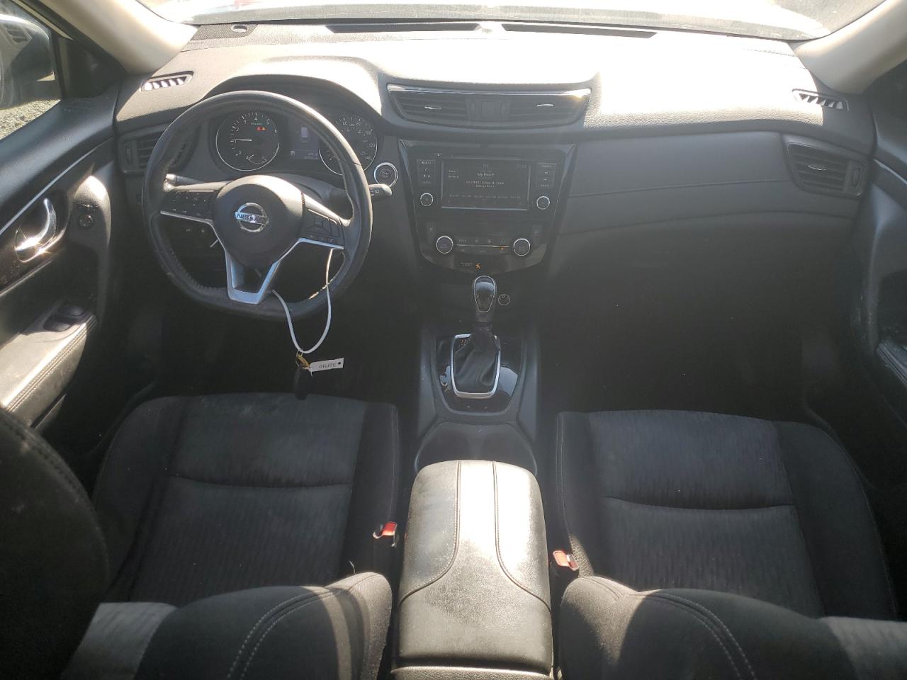 2018 Nissan Rogue - Image 8