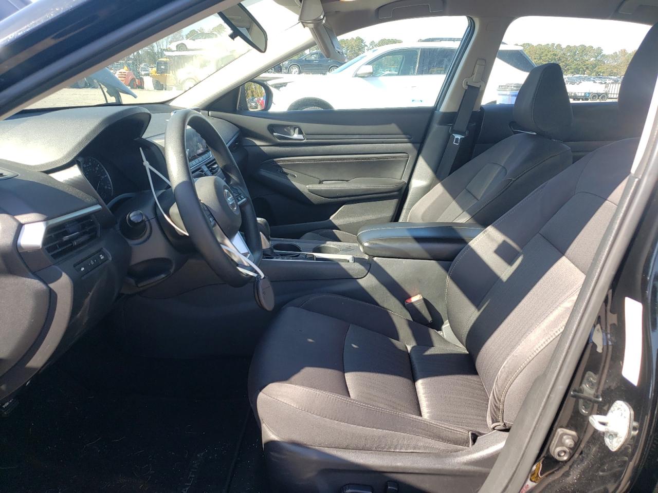 2019 Nissan Altima - Image 7