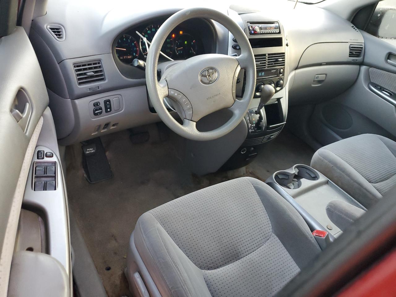 2006 Toyota Sienna - Image 8