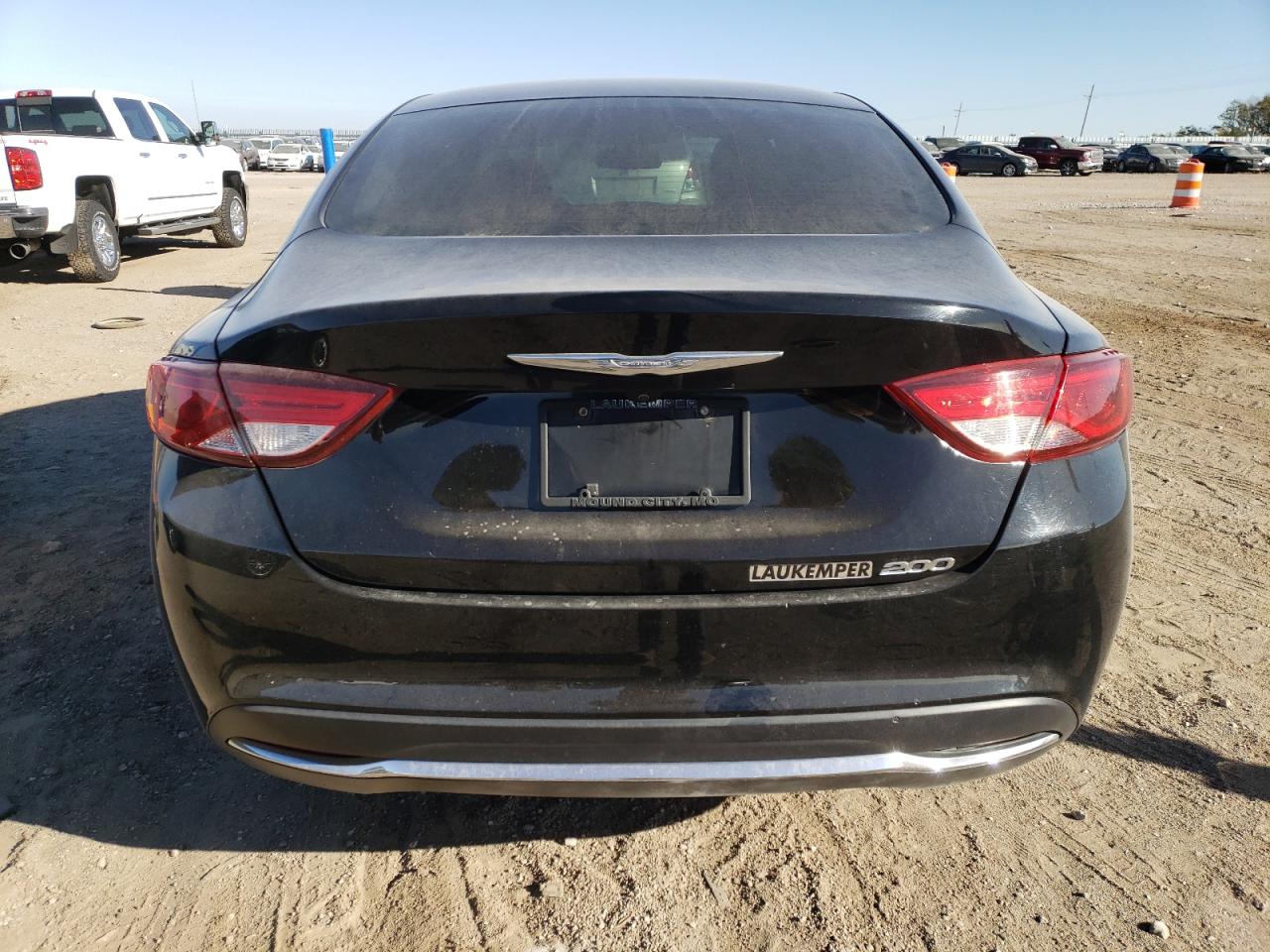 1C3CCCAB2GN132703 2016 Chrysler 200 Limited