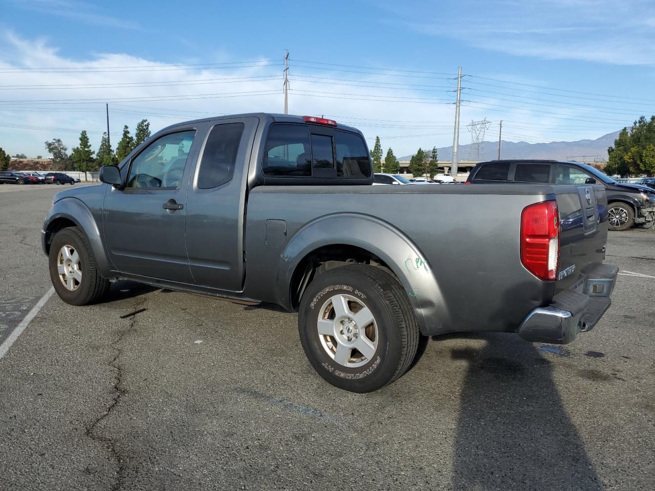 2006 Nissan Navara (Frontier) - Image 2