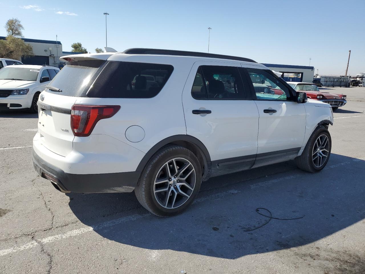 2016 Ford Explorer - Image 3