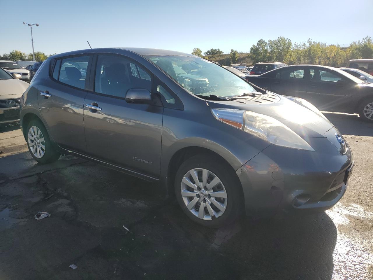 1N4AZ0CP7FC322988 2015 Nissan Leaf S