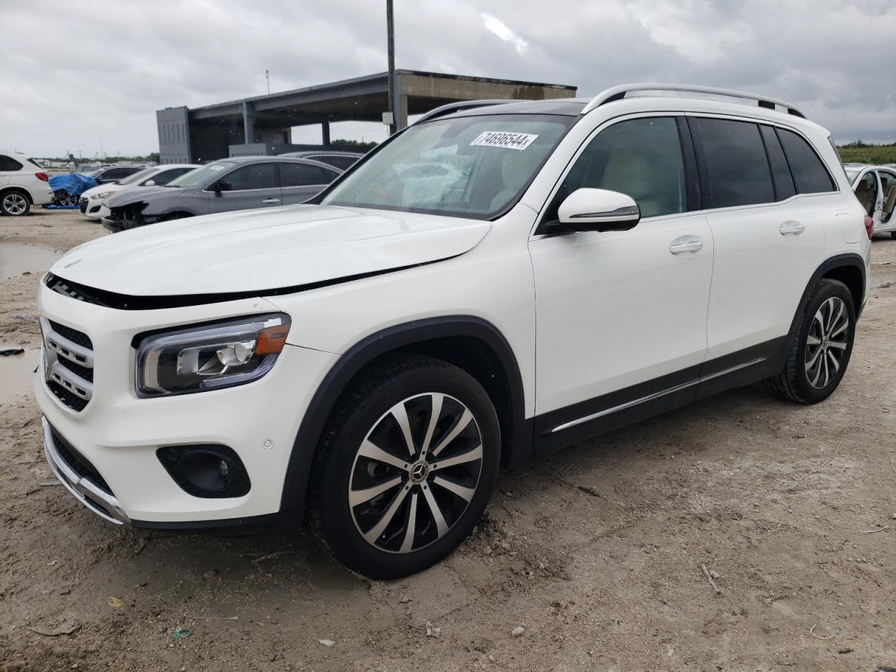 2023 Mercedes-Benz GLB - Image 1