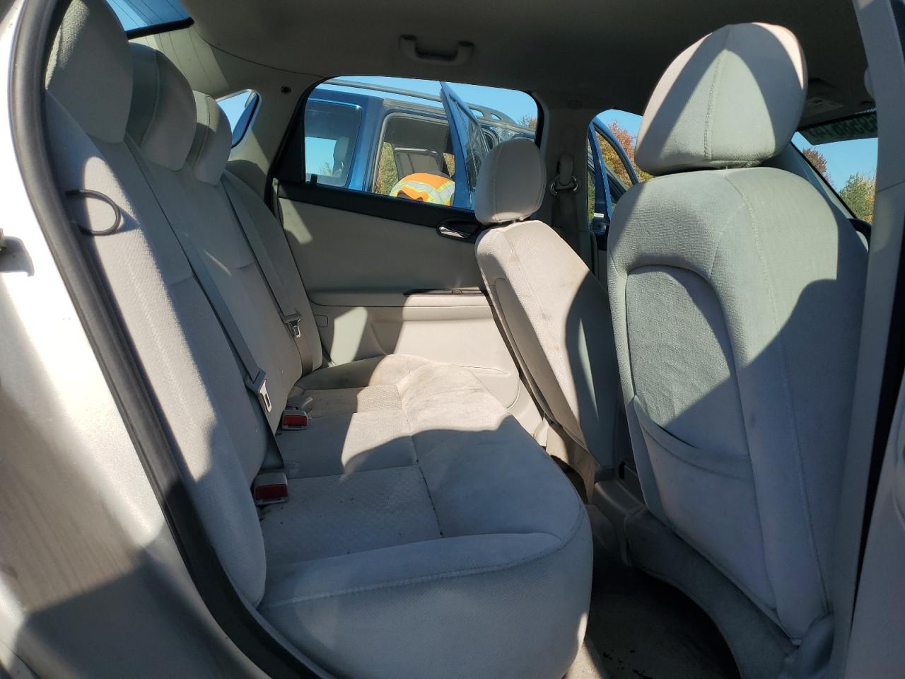 2008 Chevrolet Impala - Image 11