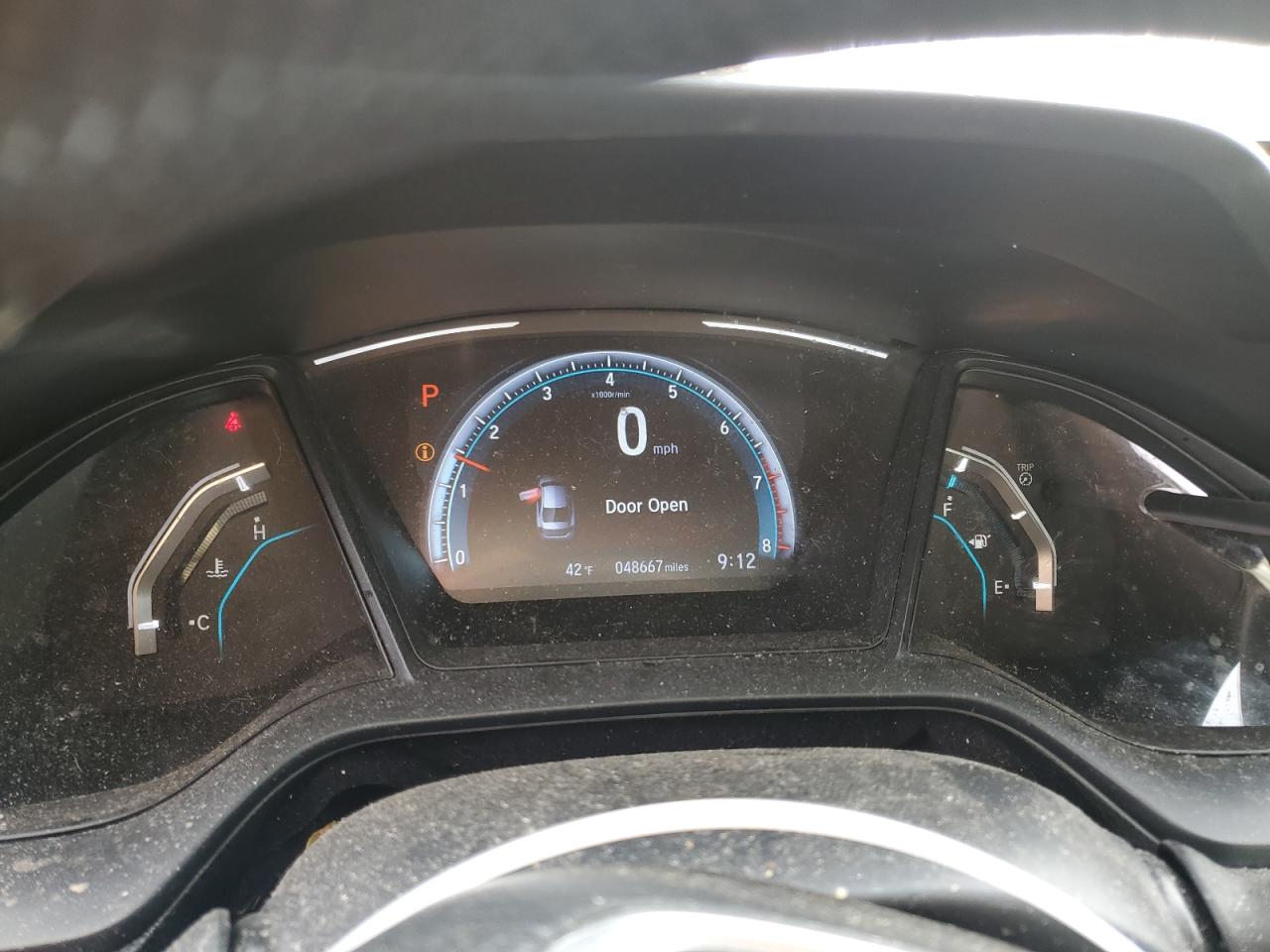 19XFC2F61KE031406 2019 Honda Civic Lx