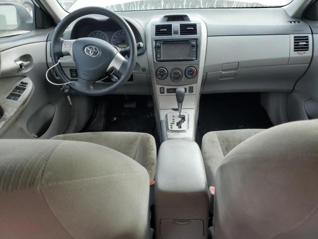 Седани TOYOTA COROLLA 2013 Білий