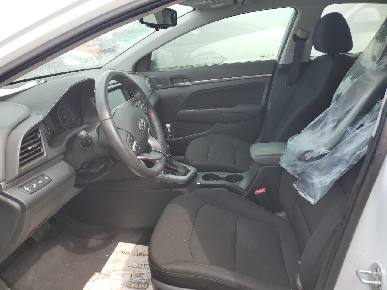 2020 Hyundai Elantra - Image 7